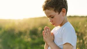 ¿POR QUÉ ORAR TOCA EL CORAZÓN DE DIOS?