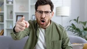 CUANDO EL FUEGO SE APODERA DEL ALMA: CÓMO SUPERAR EL ENOJO