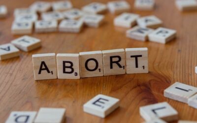 EL DERECHO AL ABORTO COMO CONSTRUCCIÓN JURÍDICA ANTIHUMANA