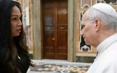 EL PAPA, CON LA MADRE QUE PERDIÓ A SU HIJO POR LA INTELIGENCIA ARTIFICIAL: «LE PIDO QUE RECE POR ÉL»