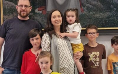 ¿Qué haría San José con las pantallas en casa? Habla un informático padre de 6 hijos