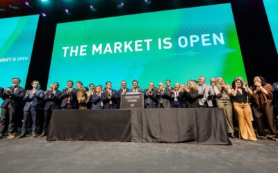 Histórico: Orrego activó la campana que marcó la apertura del mercado bursátil de Toronto en la Expo San Juan Minera 2026