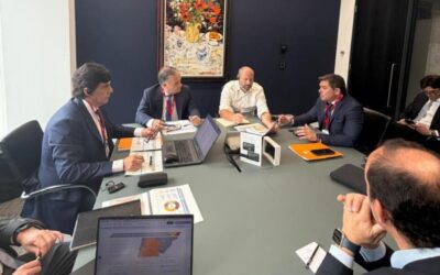 Orrego presentó en Londres los bonos ante inversores internacionales de primer nivel