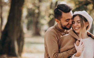 ¿Por qué unas parejas fracasan y otras son felices? Un experto revela las claves del amor duradero